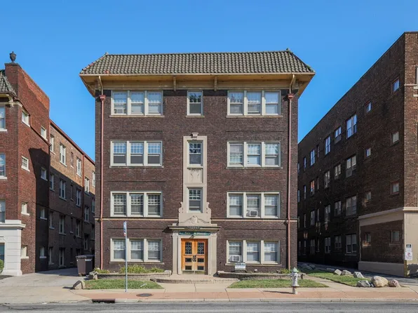 Fairmount, 12467-12469 Cedar Rd #8A, Cleveland, OH 44106