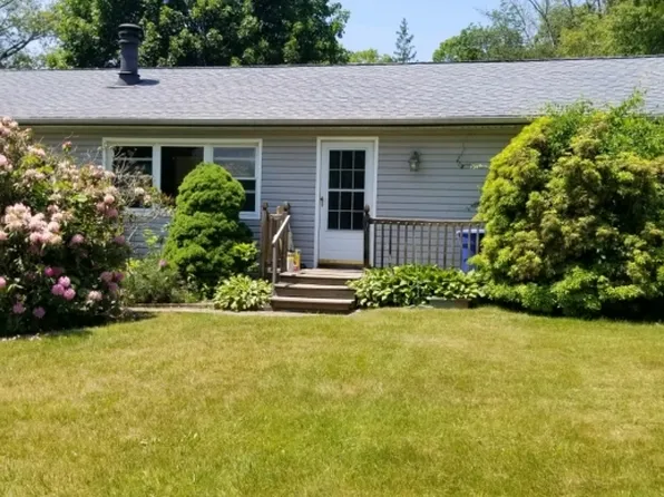11 Marine Ter, Jefferson Twp., NJ 07849