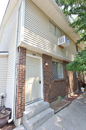 824 NW 7th St #824 Photo 1