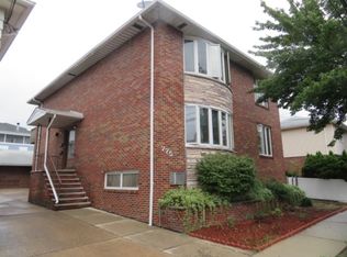 775 3rd St, Secaucus, NJ 07094