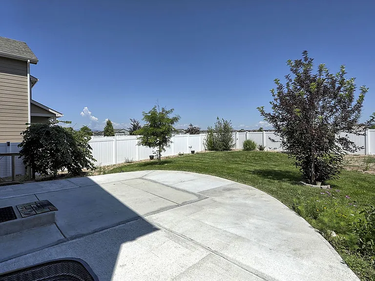 1748 Ruddlesway Dr — Photo 26