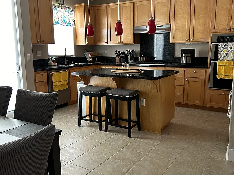 2nd level kitchen and dinning area