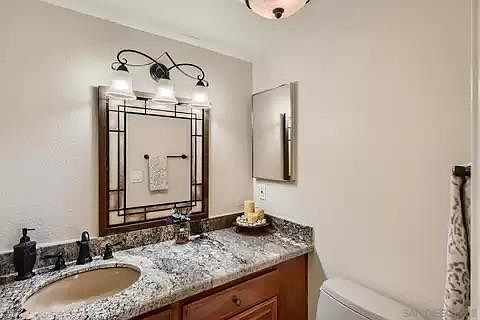 5th image of 4718 Oporto Pl