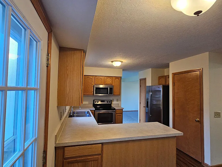 4466 Edgarton Dr — Photo 6