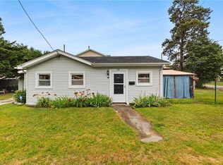 94 Sabin St, Warwick, RI 02888