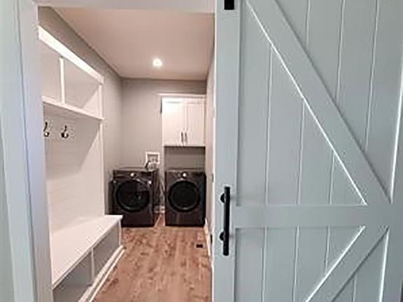 3rd image of 8211 Jones Ave