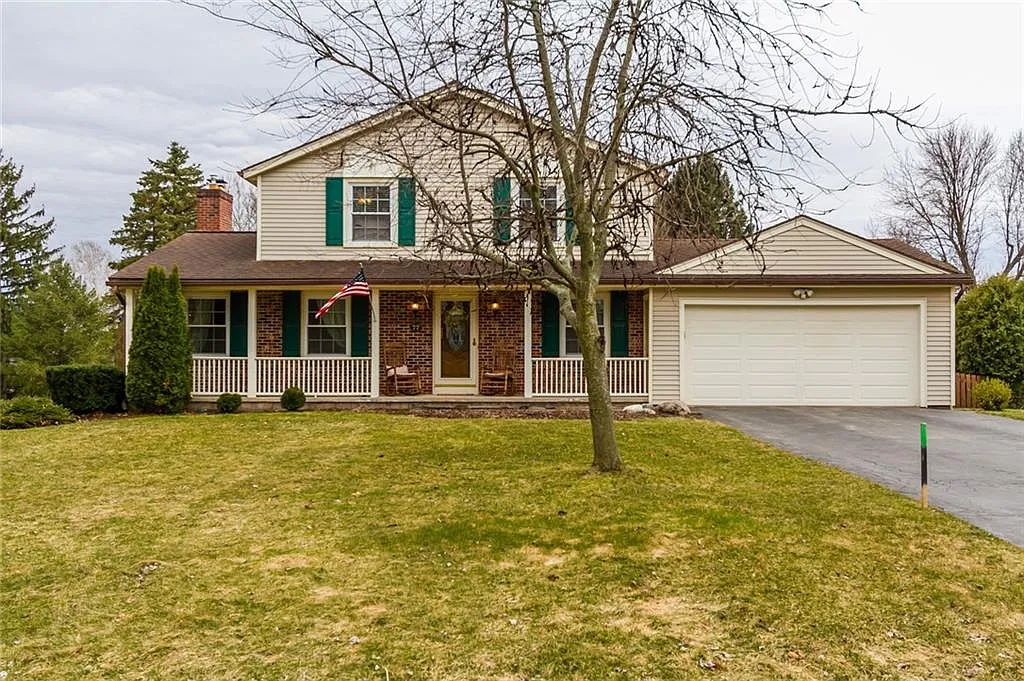 77 Burningtree Ln photo 1