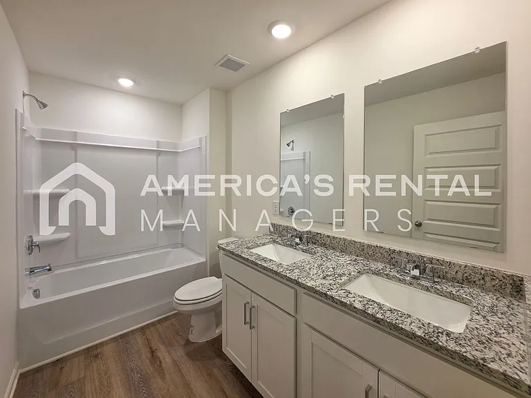 605 Acorn Ct — Photo 48