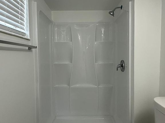 5th image of 2500 Johnson St APT 6