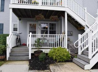 303 London Ct #303, Egg Harbor Township, NJ 08234