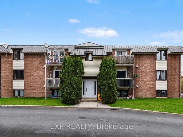 875 Laurier St #12, Clarence Rockland, ON K4K 1J5