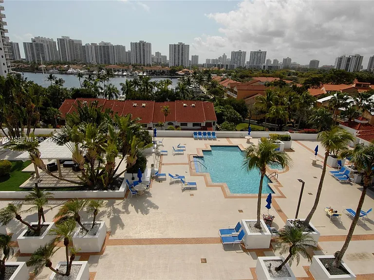 3600 Yacht Club Dr #1204 — Photo 17