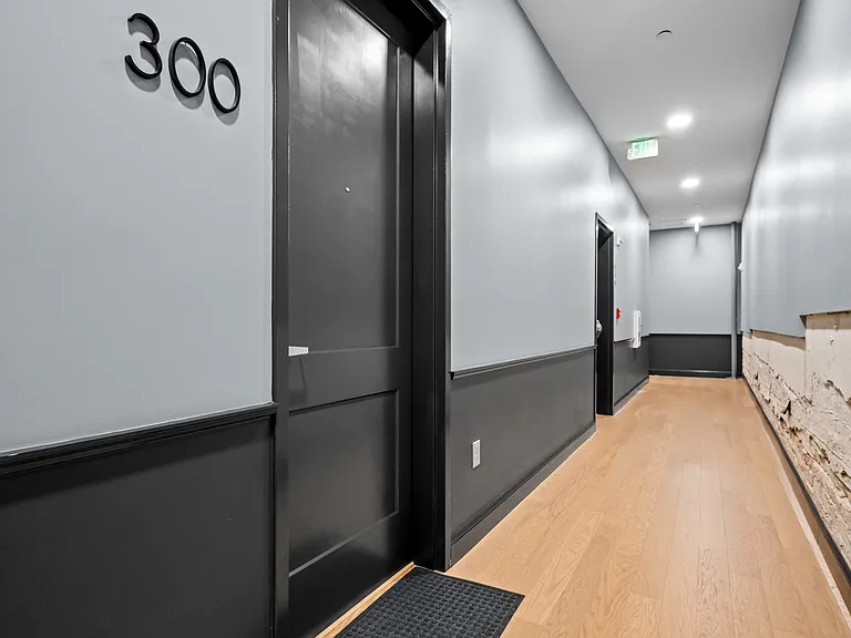 2212 Morris Ave #300 — Photo 8
