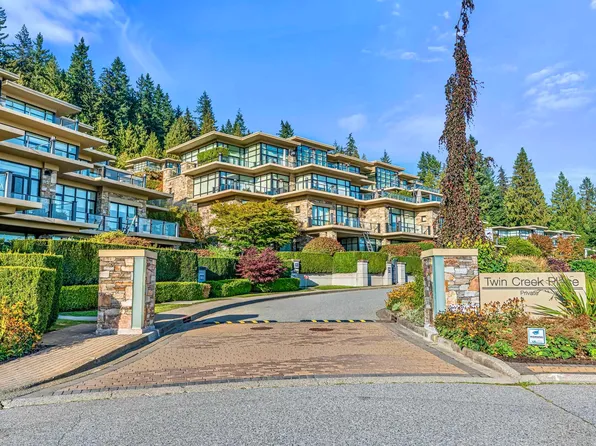 2245 Twin Creek Pl #402, West Vancouver, BC V7S 3K4