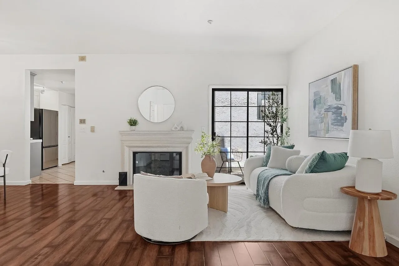 2 bed, 1056 sqft, $3,500 — Photo 3