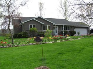 S4374A Johnson Rd, Baraboo, WI 53913