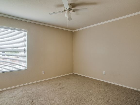 4th image of 4912 Parkrise Dr