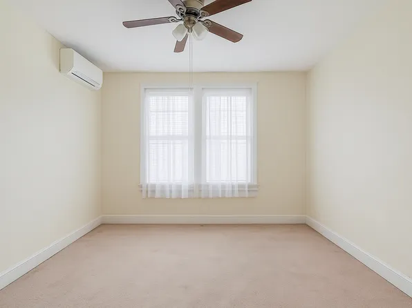 2321 East 24th Street image 17 of 29