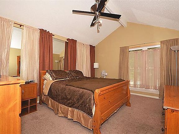 5th image of 8260 NW Barrybrooke Dr