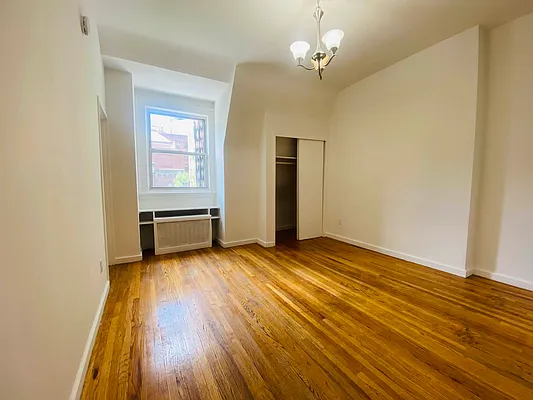 Rented by Aventana | media 13