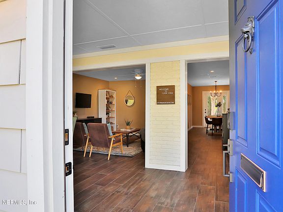 3rd image of 8 AVISTA Circle