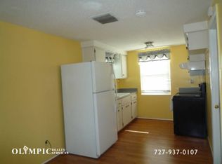 4346 Sunray Dr, Holiday, FL 34691