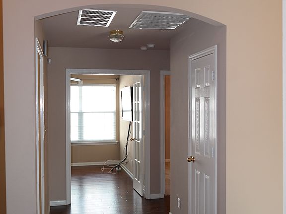 3rd image of 8502 Braun Walk