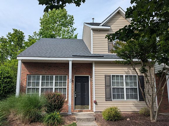 2nd image of 30 Meadow Crossing Ct