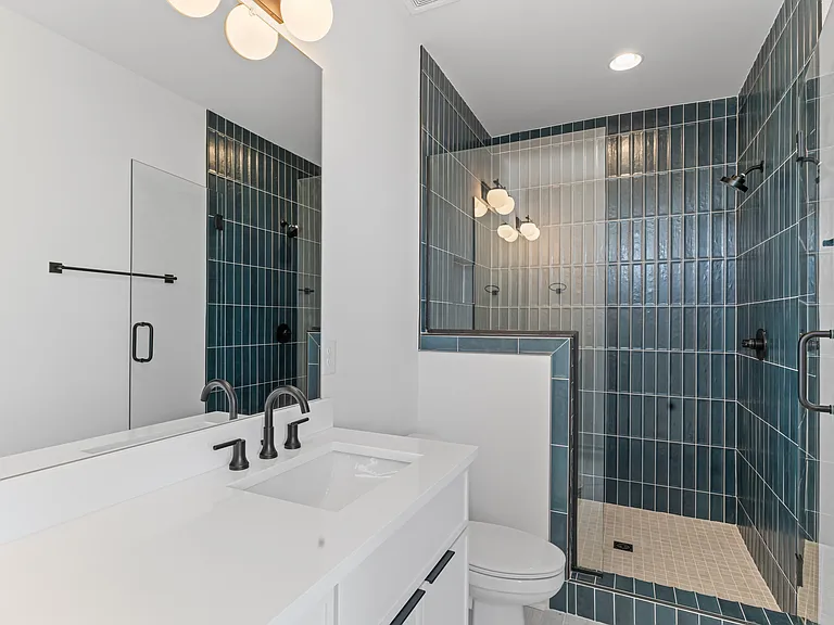 1729 Simpkins St — Photo 18