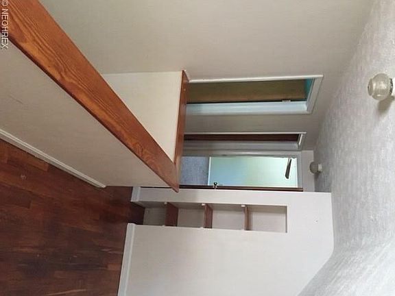 5th image of 449 Lincoln Ave