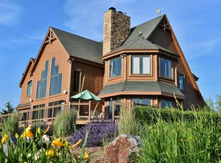 1109 Pleasant Valley Rd, West Bend, WI 53095