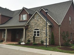 431 Savannah Village Dr, Maryville, TN 37803