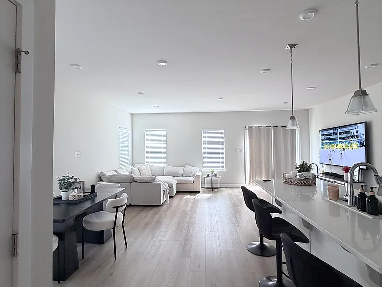 510 Swansea Dr — Photo 18