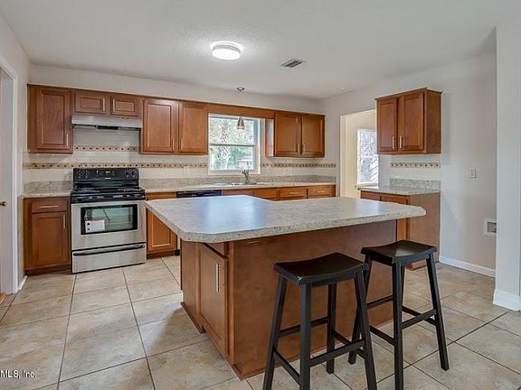 4th image of 1442 Townsend Blvd