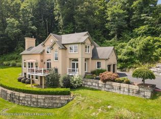 101 Old Indian Trl, Marlborough, NY 12547