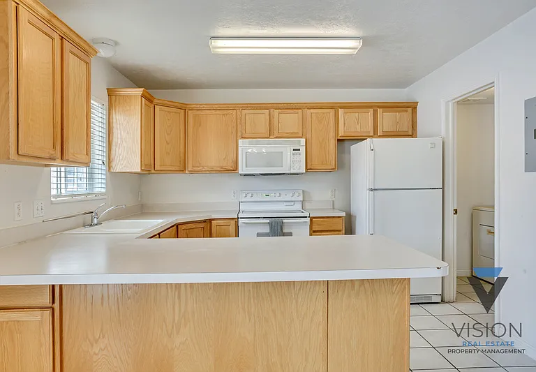 1343 S 1370 E — Photo 5