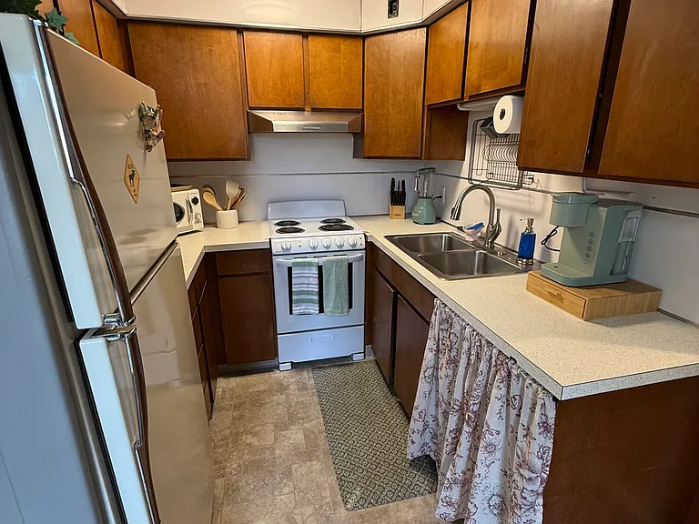5925 Franklin Dr #4 — Photo 5