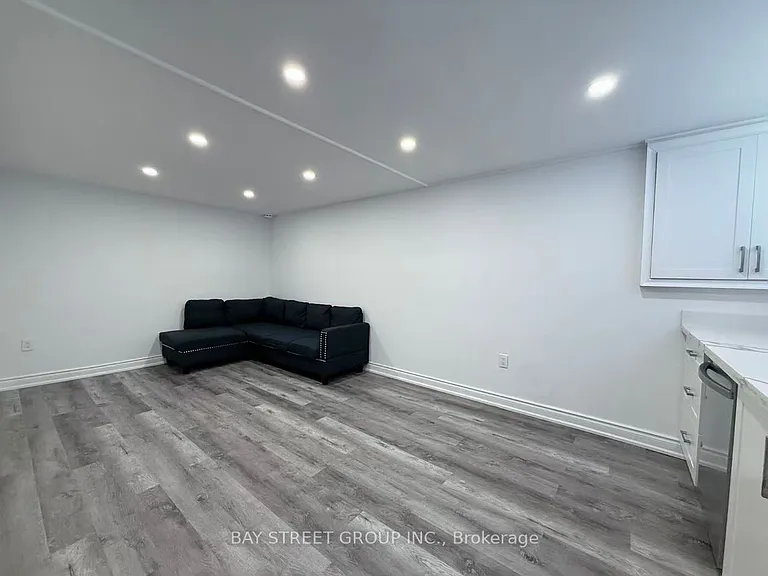 366 Highfield Rd — Photo 24