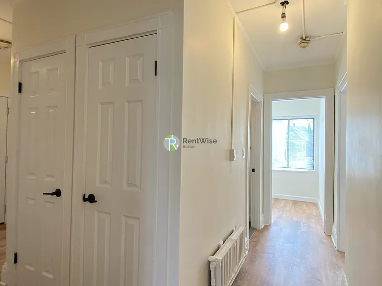 230 Walnut St #24 — Photo 12