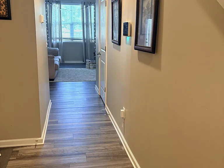 188 Swindon Dr — Photo 3