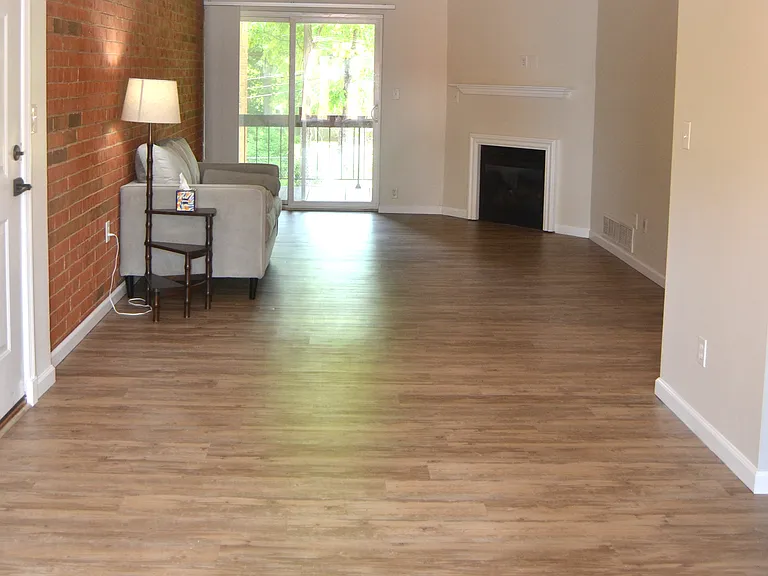 1937 Greenpoint Dr #203 — Photo 6
