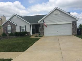 934 Stone Crossing Dr, Wentzville, MO 63385