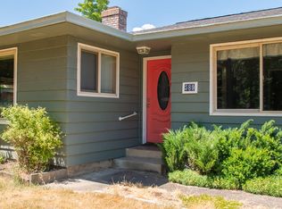 589 Lockwood Rd, Roseburg, OR 97471