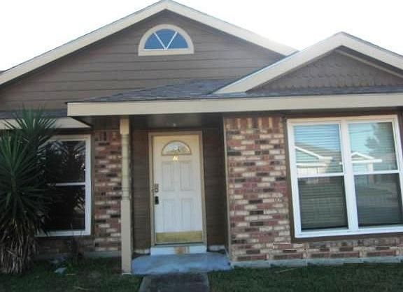 3rd image of 46 Morning Glory Ln
