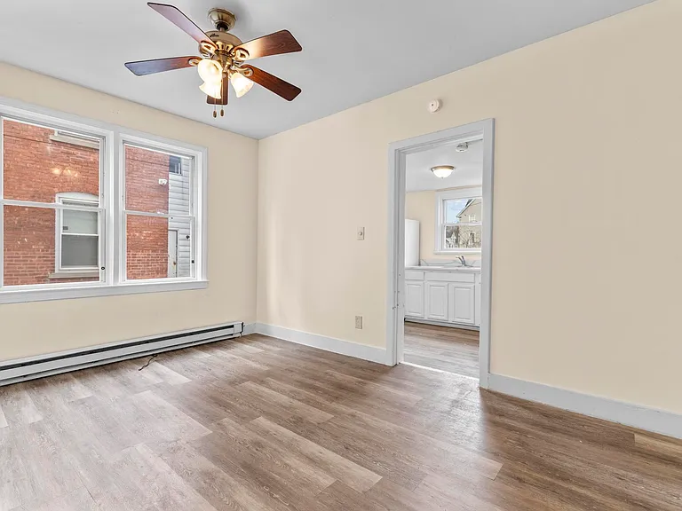 313 High St — Photo 15