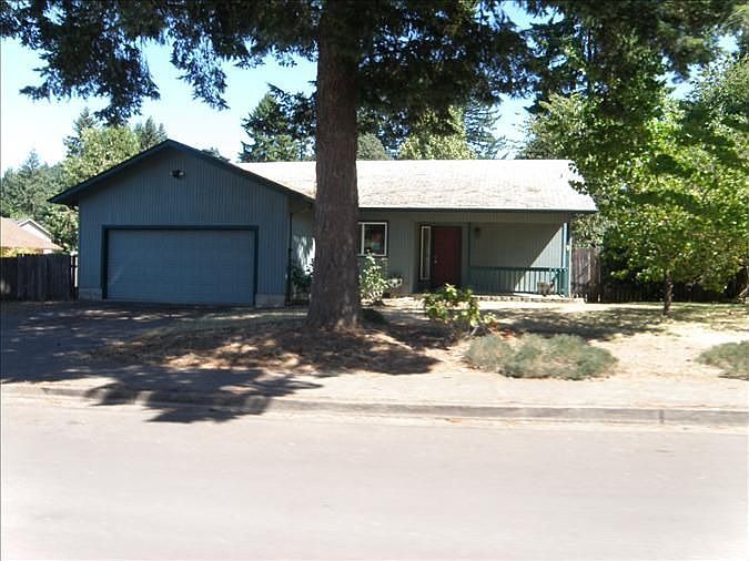 2nd image of 967 S 55th Pl