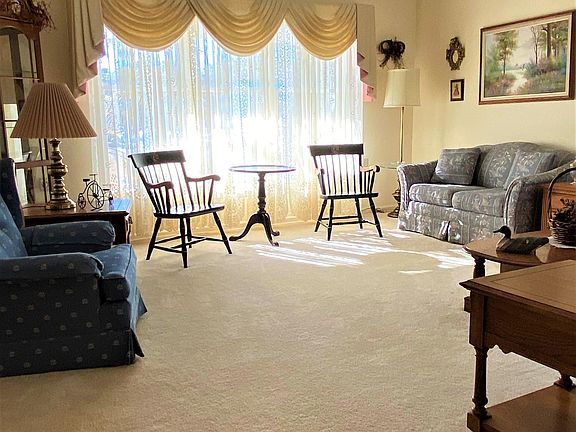 5th image of 1669 Wisteria Ct