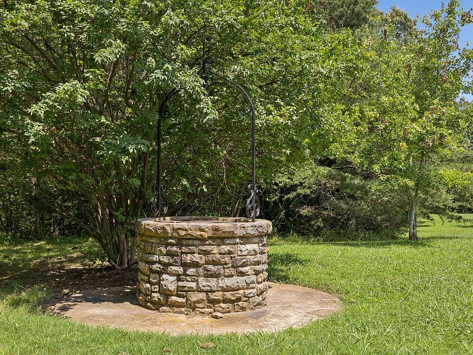 82nd image of 1374 Peter Pond Rd