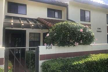 Home For Sale In Palm Chase Lakes