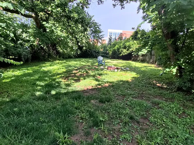 8707 Grant St — Photo 2